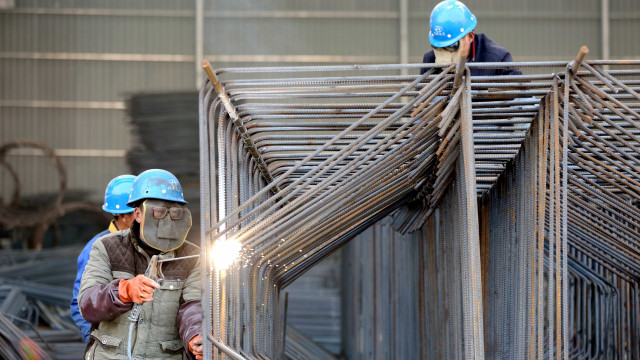 Governo cria cotas e prevê sobretaxar em 25% o aço importado
