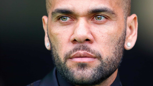"Não vou conceder entrevistas durante o processo judicial", diz Daniel Alves