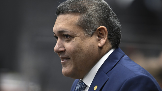 Nunes Marques dá mais 90 dias para solução de impasse entre União e Eletrobras