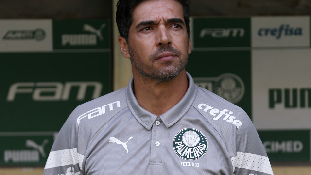 Abel usa receita de Endrick com Estevão, e Palmeiras vê passagem de bastão