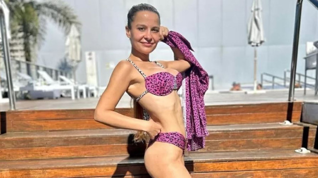 Maiara publica foto de biquíni e é elogiada: ‘Barbie no chinelo’