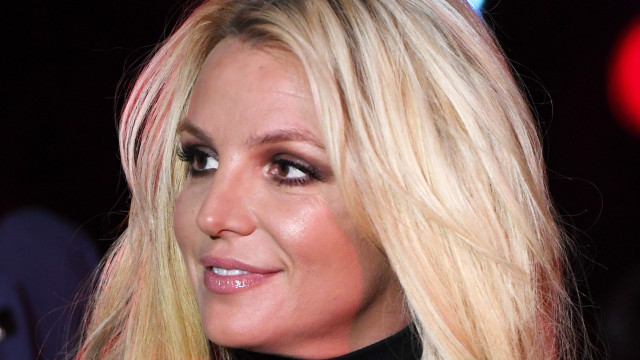 Britney Spears diz que sua família a machucou e fala sobre lesão nas costas