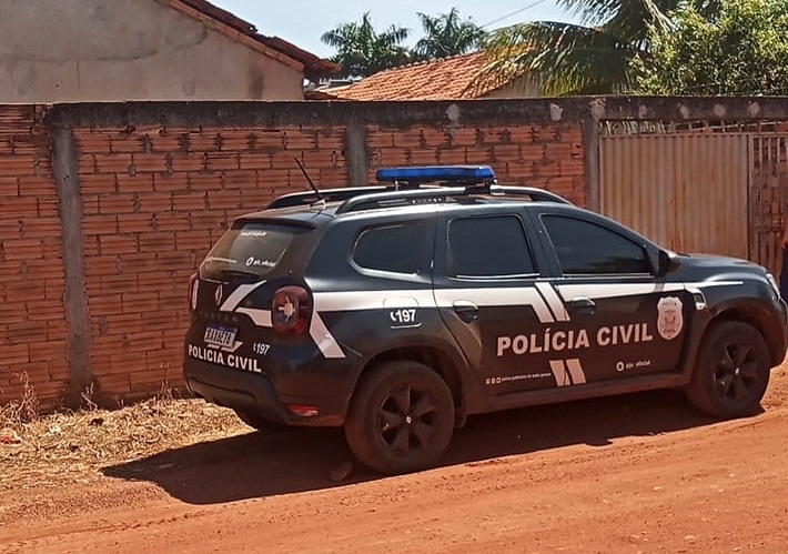 Polícia Civil prende homem por agredir e ameaçar companheira de morte em Confresa