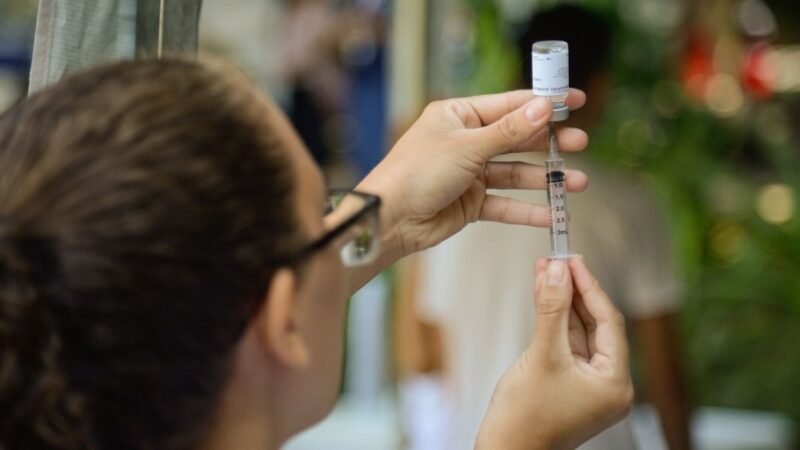 RS receberá 105 mil doses adicionais de vacinas até segunda