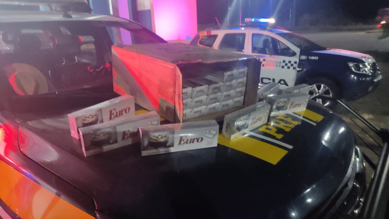 Polícia Rodoviária Federal e SEFAZ realizam apreensão de cigarros contrabandeados na BR-364