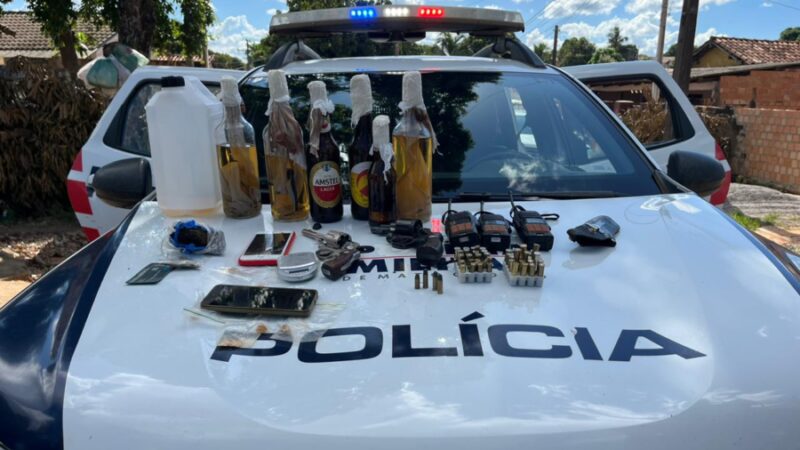 Adolescente apreendido e homem preso por organização criminosa, porte ilegal de arma e tráfico de drogas em Sorriso