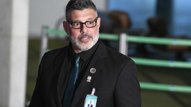 Alexandre Frota participa de resgates no Rio Grande do Sul com jet-skis