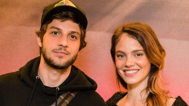 Chay Suede e Laura Neiva anunciam gravidez do terceiro filho