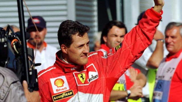 Justiça alemã condena revista por falsa entrevista com Michael Schumacher