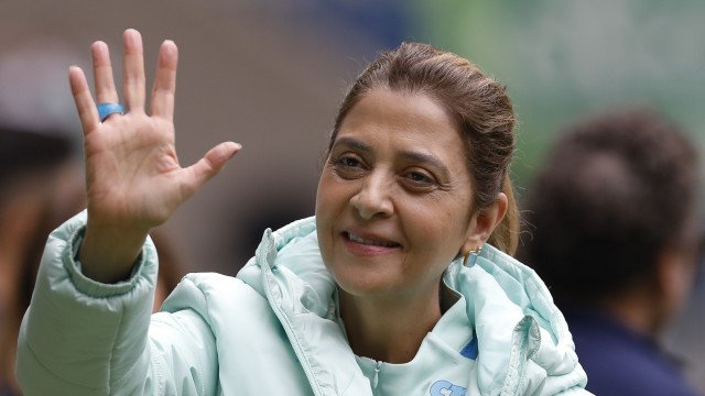 Leila Pereira, do Palmeiras, empresta seu avião para levar 2,5 toneladas de alimentos ao RS