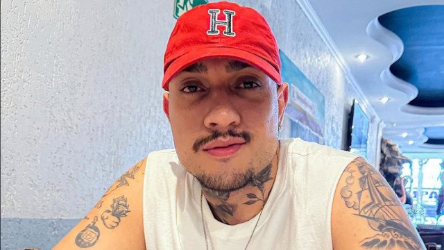 MC Binn inicia novo tratamento contra ansiedade: ‘Se agravou na casa do BBB 24’