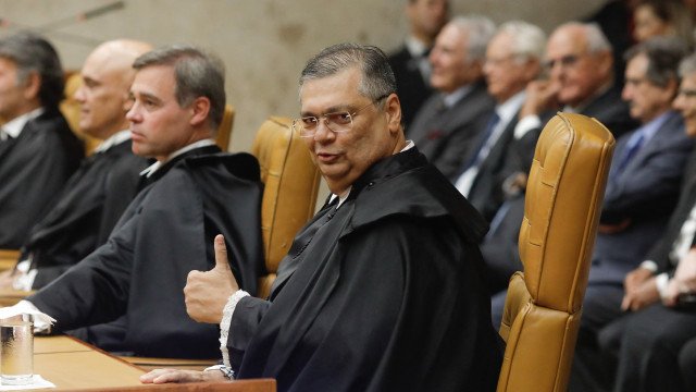 STF suspende prazos processuais em todas as ações ligadas ao RS