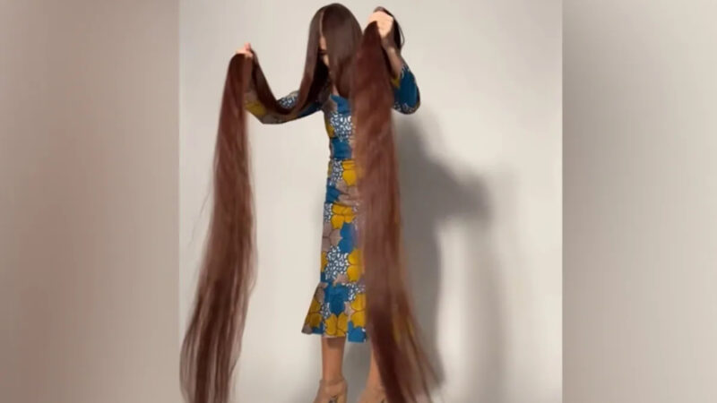 Aliia Nasyrova: A Rapunzel da vida real com cabelo de 2,57 metros conquista título mundial