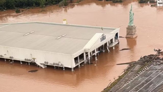 Loja da Havan fica debaixo d’água em Lajeado, no Rio Grande do Sul