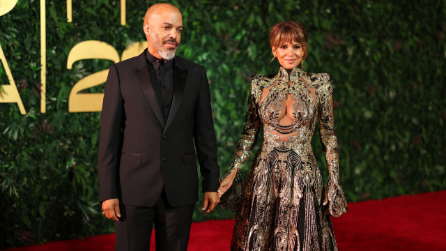 Namorado de Halle Berry compartilha fotografia da atriz sem roupa
