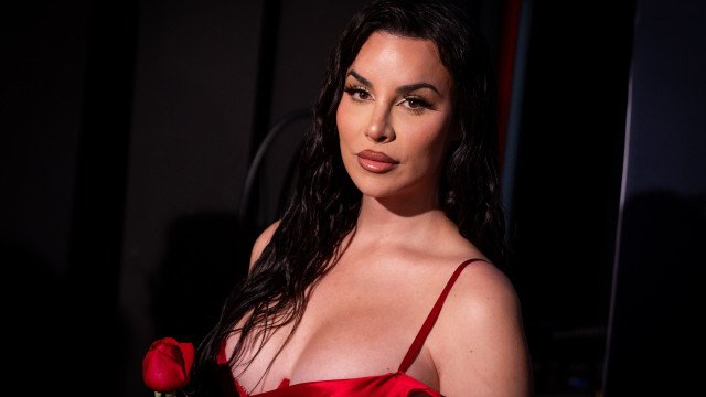 Atriz revela truques dos jogadores para flertar sem deixar rastros na web