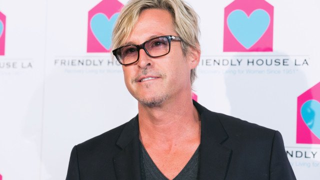 Charlie Colin, ex-baixista do Train, morre após escorregar no banheiro