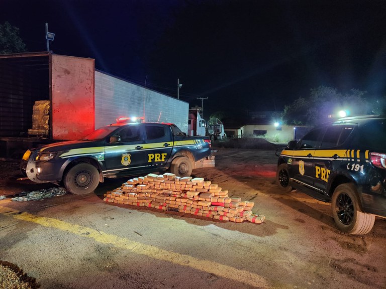 Polícia Rodoviária Federal apreende mais de 200 kg de maconha em Sinop
