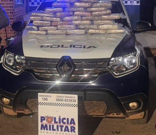 Polícia Militar apreende 31 tabletes de maconha e prende dois suspeitos em Rosário Oeste