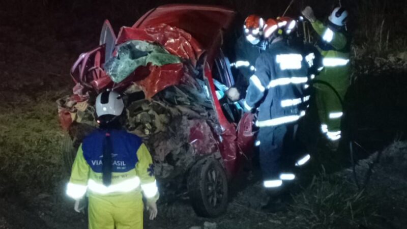 Grave acidente na BR-163 entre Guarantã do Norte e Matupá envolve automóvel e carreta e tira a vida de um homem