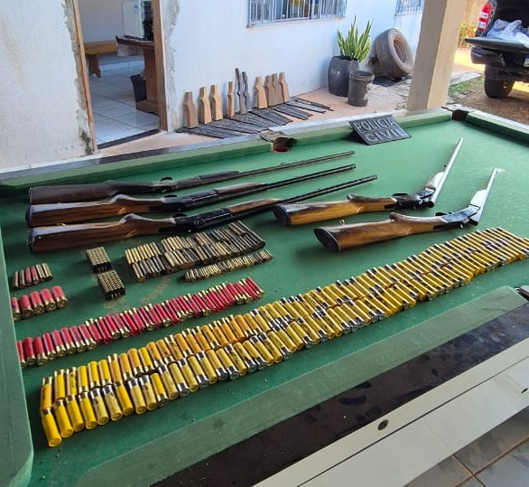 Polícia Civil fecha fábrica clandestina de armas em Marcelândia