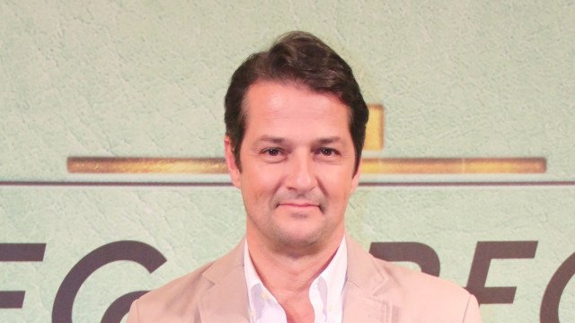 Marcelo Serrado lembra crise de pânico dentro de avião
