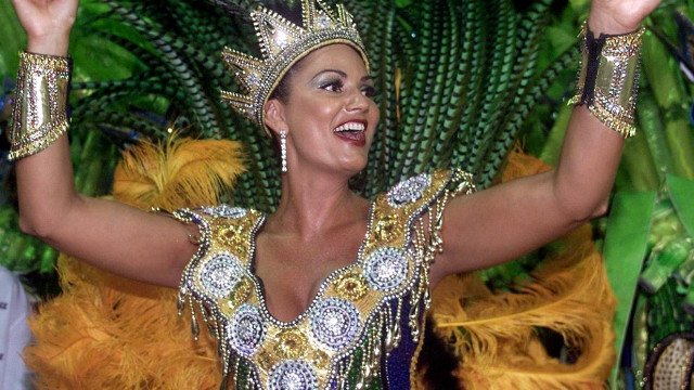 Luiza Brunet relata abuso sexual sofrido na adolescência