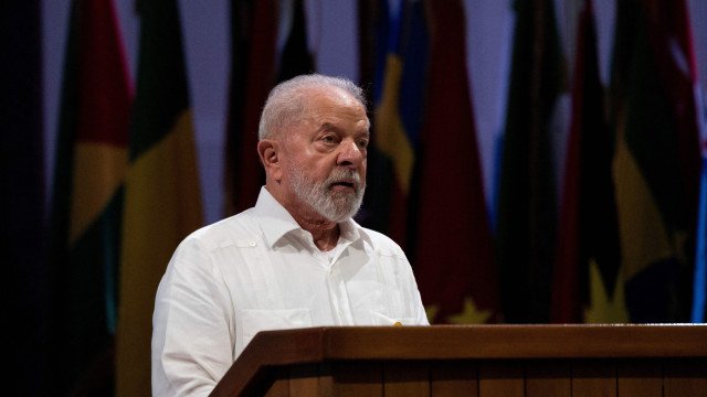 Lula defende aproximação com Arábia Saudita e diz que trabalha para garantir equilíbrio fiscal