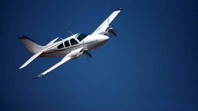Avião de pequeno porte cai em fazenda no Mato Grosso