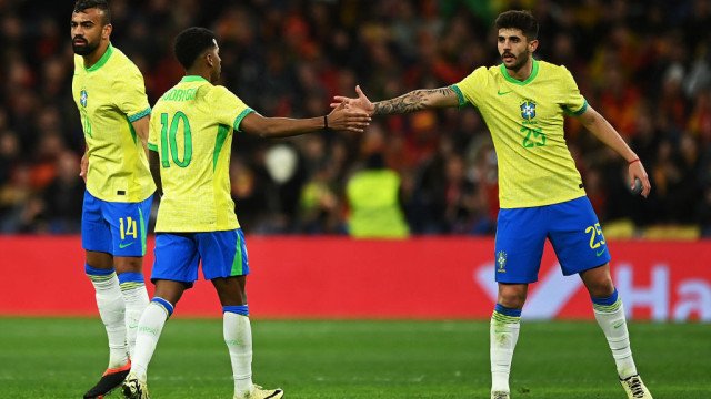 Seleção brasileira desembarca em Orlando para último amistoso antes da Copa América