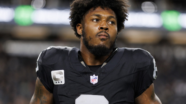 Jogador da NFL diz que não poderá usar verde no Brasil por causa de gangues