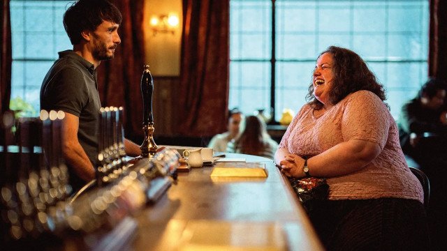 Mulher que diz ter inspirado série ‘Bebê Rena’ processa Netflix por difamação