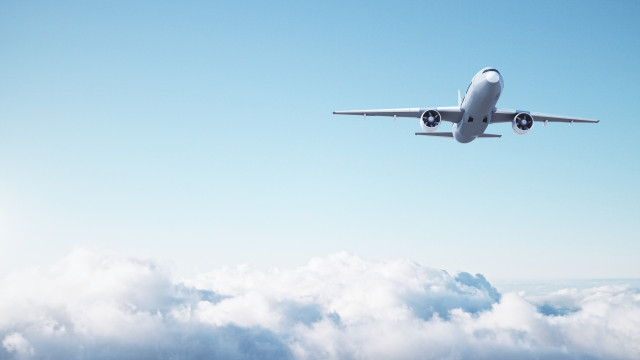 Airbus e Boeing disputam empresa que fabricou peça de avião que se soltou em pleno voo