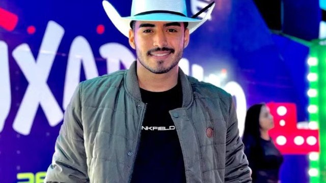 Influenciador morre em acidente de carro aos 22 anos
