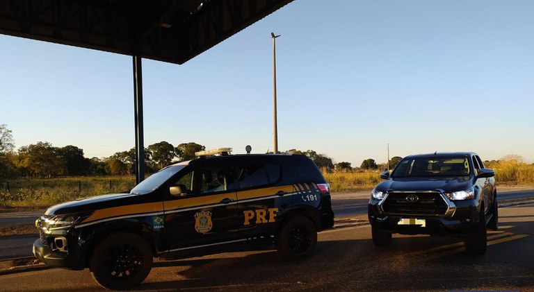 PRF apreende dois veículos roubados em ações distintas em Cuiabá e Poconé