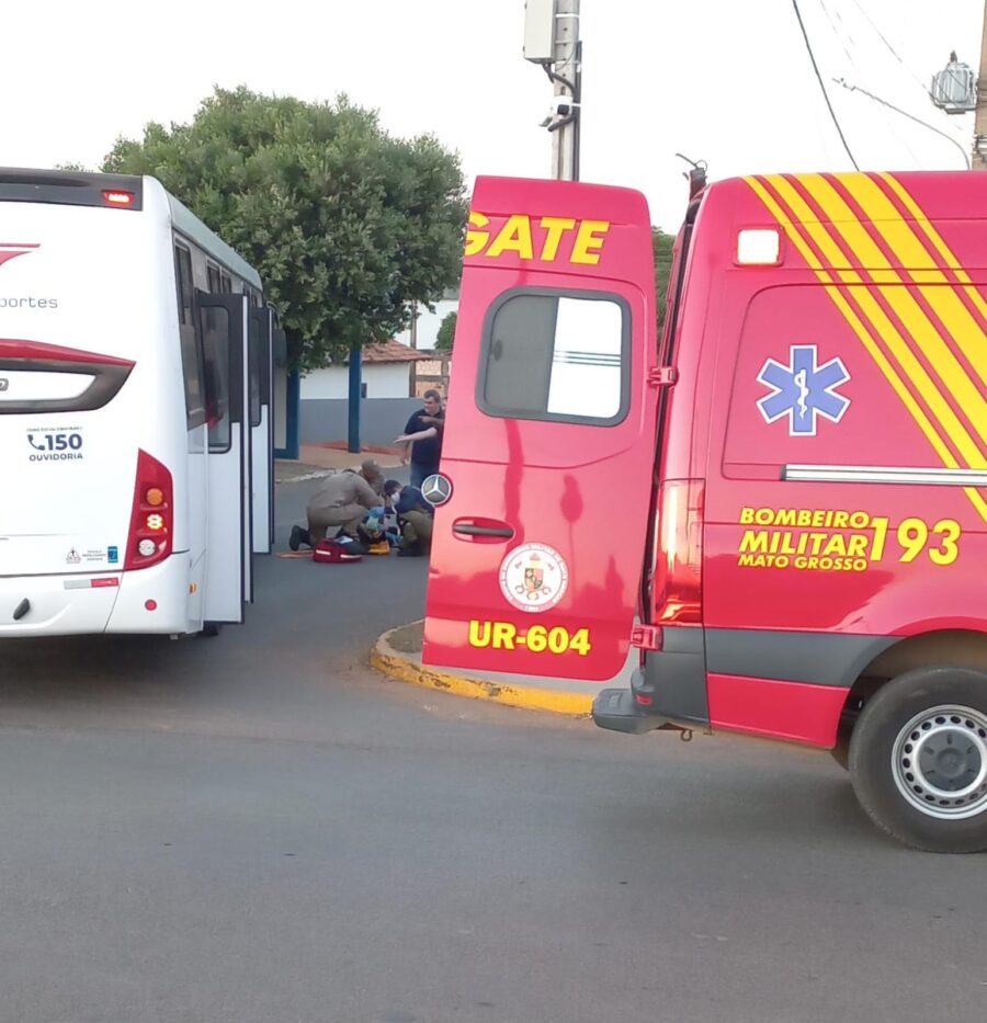Mulher é resgatada debaixo de ônibus após acidente de trânsito em Sorriso