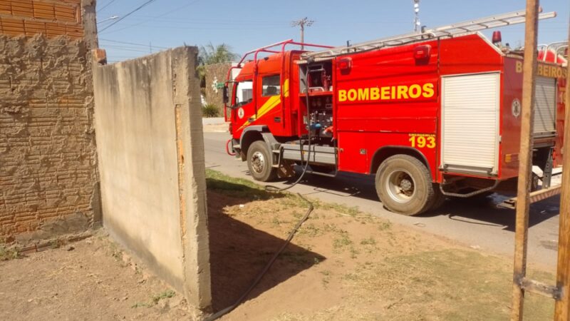 Incêndio em kitnets é contido pelo Corpo de Bombeiros em Sinop