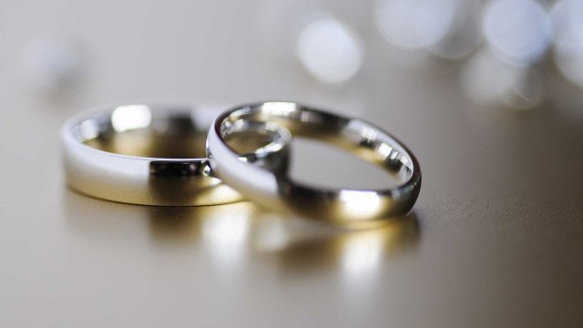 Casamento de 5 primos teve mil convidados, bolo de 90kg e 112 padrinhos