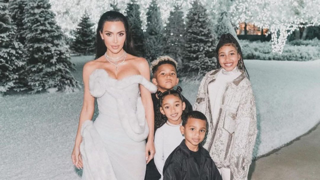 Kim Kardashian revela que um dos filhos com Kanye West tem doença de Michael Jackson