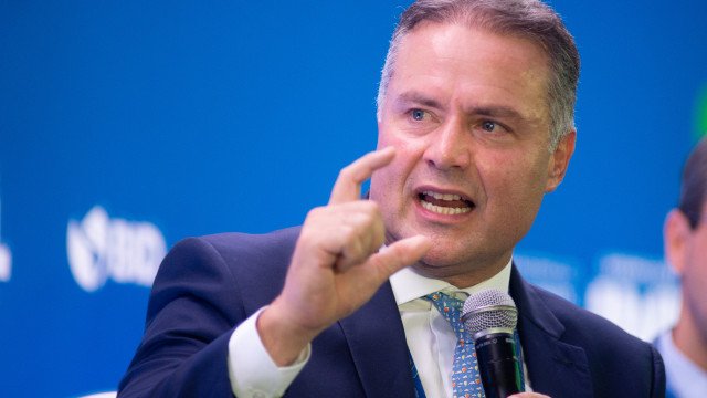 Governo baterá recorde em investimento privado para adequar infraestrutura, diz Renan Filho