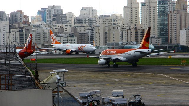 Aeroportos do Brasil investem contra poluição, mas esbarram em infraestrutura
