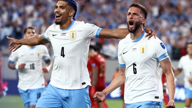 Uruguai vence, elimina os EUA e aguarda definição do grupo do Brasil