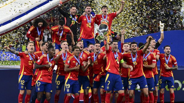 Espanha barra sonho inglês e conquista Euro com jovem geração ousada e ofensiva