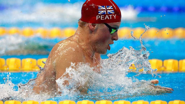 ‘Acharam vermes em peixes’, afirma nadador britânico sobre comida na Olimpíada de Paris