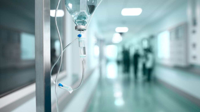 Homem morre após receber 4 doses de quimioterapia de uma vez