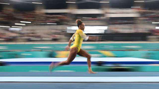 Rebeca leva prata no individual geral e alcança feito histórico em Paris