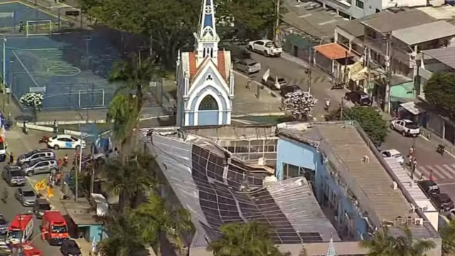 Teto de santuário desaba no Recife e mata duas pessoas; vídeo