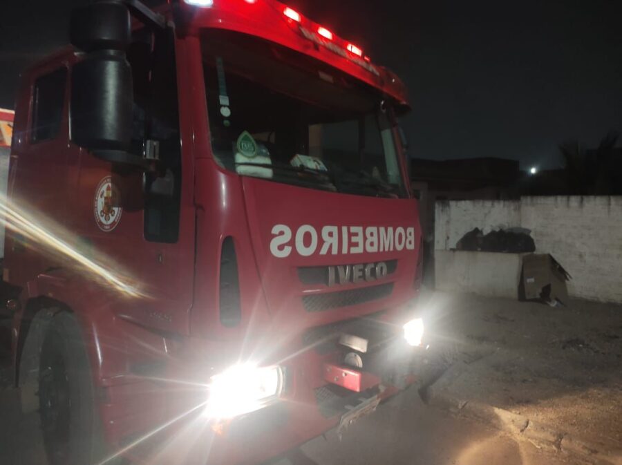 Incêndio em kitnet em Guarantã do Norte: Bombeiros controlam fogo e socorrem vítima