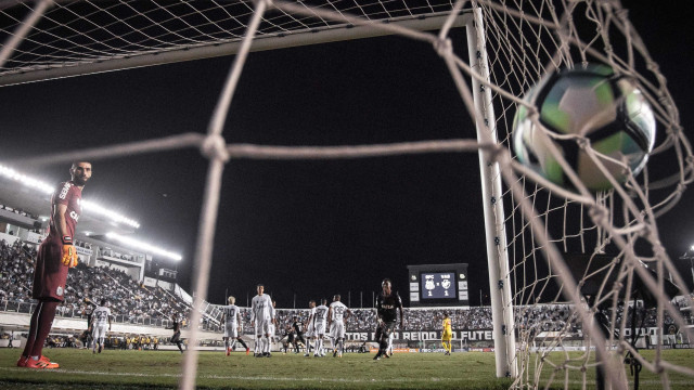 Santos aposta na experiência para pressionar Operário-PR e voltar ao topo da Série B