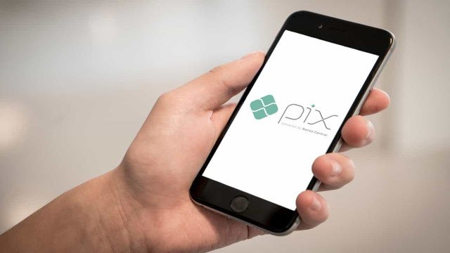 Caixa informa que Pix teve instabilidade momentânea hoje, mas já opera normalmente